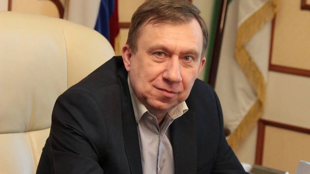 Главная картинка новости: Новые кадровые перестановки: Гольдштейн крайне недоволен работой чиновников