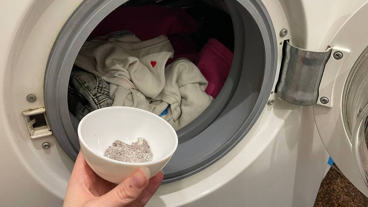 Главная картинка новости: Теперь точно знаю, сколько порошка необходимо на одну стирку - научил мастер по ремонту машинок