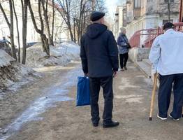 Теперь это запрещено. Пожилых людей, доживших до 70 лет, ждет очень приятный сюрприз с 10 марта