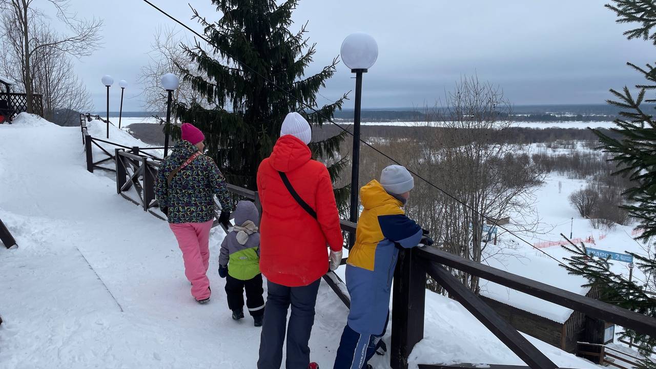 Теперь пятницу объявили выходной: Мишустин подарил россиянам золотой лотерейный билет