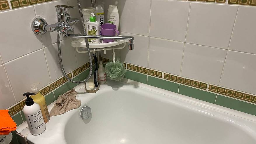 Главная картинка новости: 20 мл на 1 стакан — и ванна чище чем в рекламе: от налета и ржавчины не осталось и следа — лайфхак от специалиста