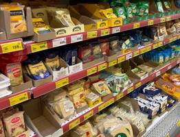 «Там одна пальма и антибиотики»: объявлены марки сыра которые не прошли проверку