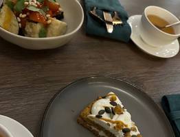 В январе жители Коми потратили на “общепит” 1,5 миллиарда рублей