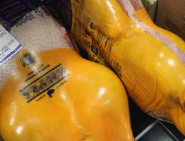 Сплошная химия вместо мяса: Роскачество назвало плохой бренд филе цыпленка