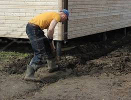 Бетону придет конец: это простое действие разрушит полностью всю отмостку — опытный строитель раскрыл главный секрет