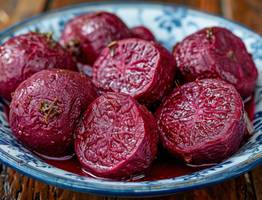 Перестала варить свеклу на салаты: друг повар научил готовить свеклу вкуснее и проще, как они у себя в дорогих ресторанах делают