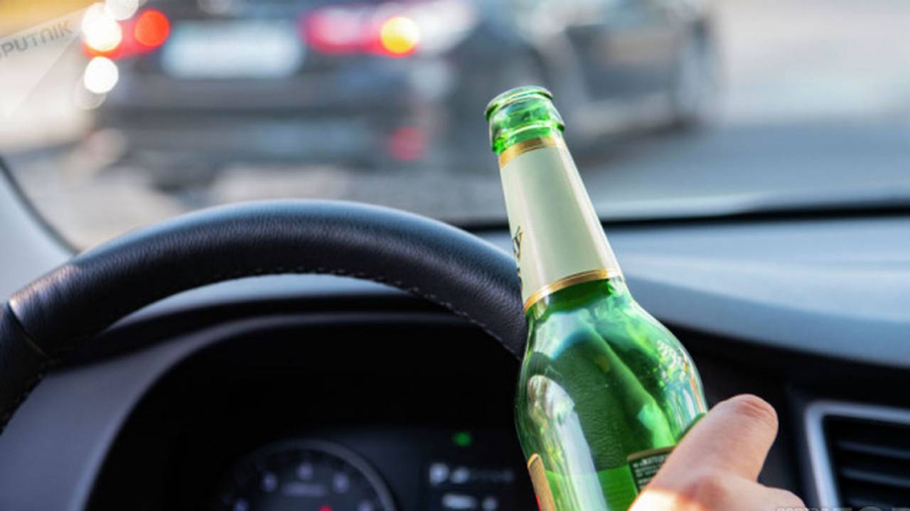 Главная картинка новости: Нетрезвая жительница Коми разбила чужую иномарку и выплатит почти 600 тысяч