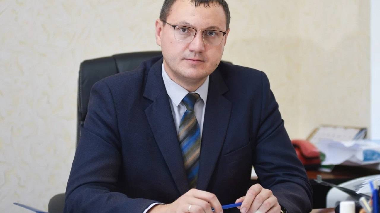 Главная картинка новости: Глава Усть-Куломского района остается на посту после возбуждения дела