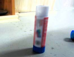 Осужденному в колонию Коми прислали необычный клей