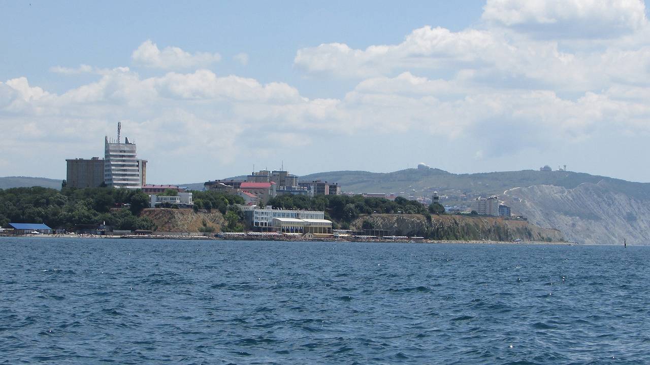 Главная картинка новости: "Еле ноги унесли от этого гостеприимства": россиянин дал честный отзыв об отдыхе в Абхазии