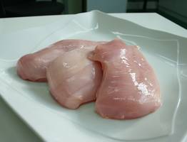 Сплошная “химия” вместо мяса: Роскачество назвал бренд филе цыпленка, который не смог пройти проверку