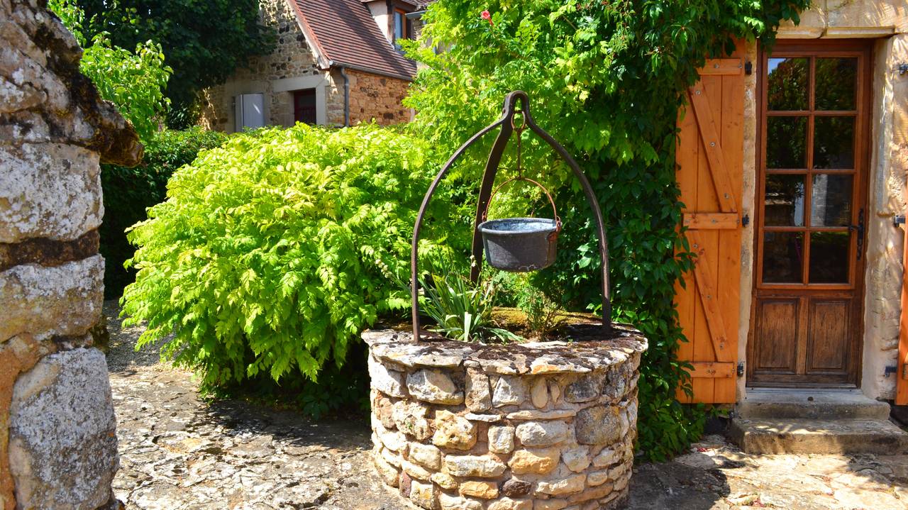 Главная картинка новости: С 2 мая будут запрещены скважины на участке: их придется демонтировать