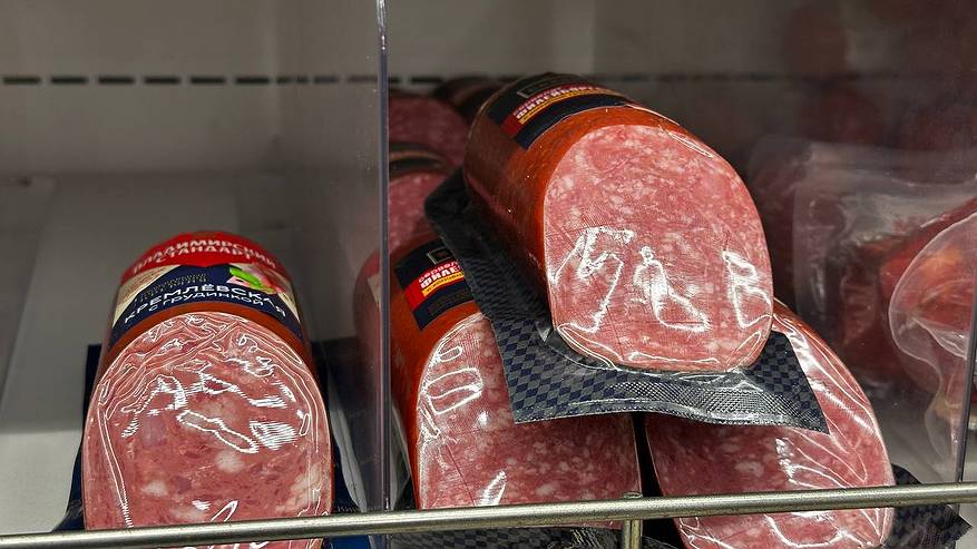 Главная картинка новости: Можно смело брать – там чистое мясо: Росконтроль раскрыл марки колбасы, которые смогли пройти проверку