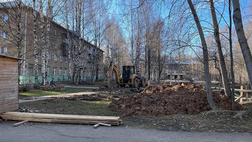 Главная картинка новости: Сыктывкарские трактористы с алкогольной и наркотической зависимостью лишились прав