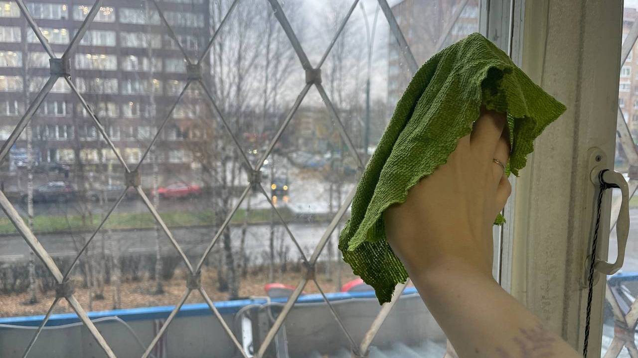 4 ложки в воду — и окна прозрачнее хрусталя: в 10 раз эффективнее химии — без разводов и налета