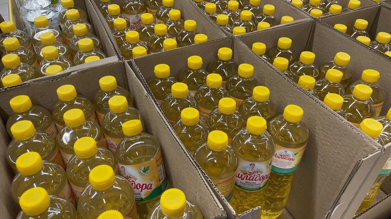 Главная картинка новости: Это масло берите по 3 бутылки: в Роскачестве назвали хорошие марки подсолнечного масла