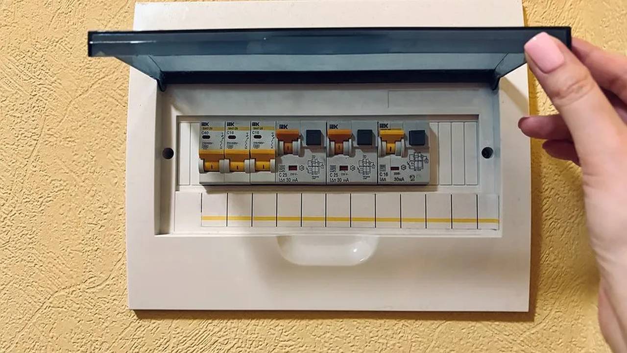 Озвучена новая цена за электричество с 25 мая - неожиданный сюрприз для всех россиян
