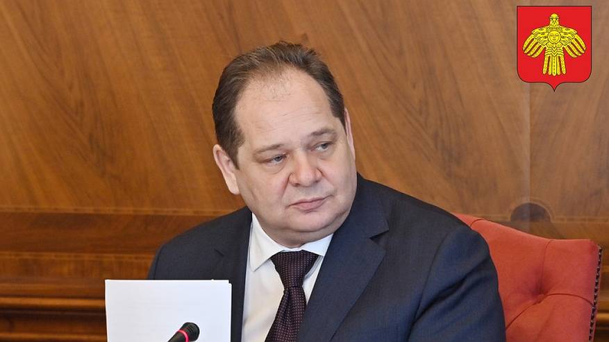 Главная картинка новости: Ростислав Гольдштейн потребовал ускорить модернизацию котельных в Коми