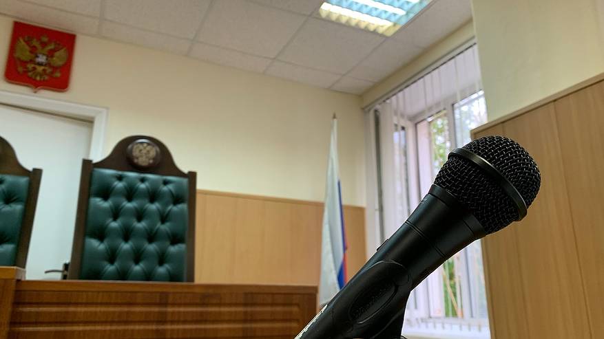 Главная картинка новости: Суд в Коми обязал колхоз выплатить долг за лизинговый трактор