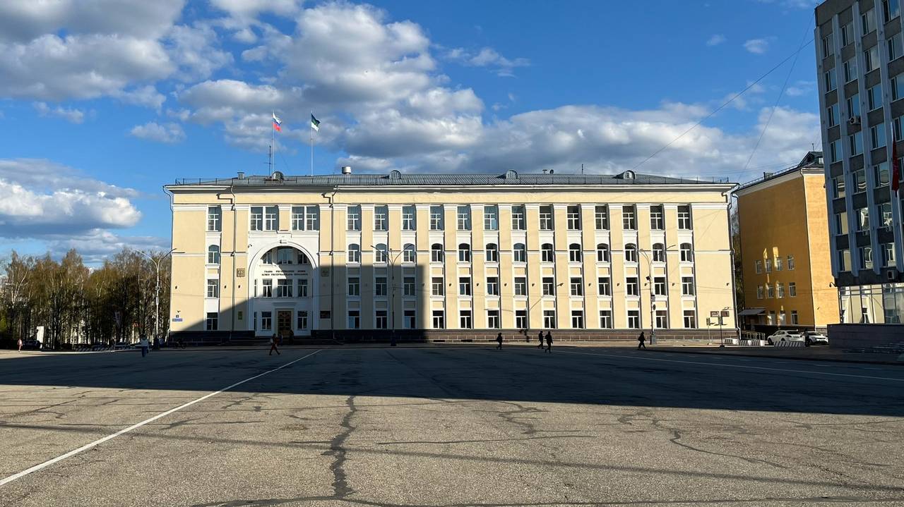 Главная картинка новости: Ростислав Гольдштейн отметил вклад бизнесменов в развитие экономики Коми