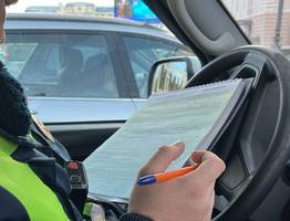 В ГАИ наконец поставили жирную точку: до какого возраста можно водить машину - пенсионерам рассказали о действующих ограничениях