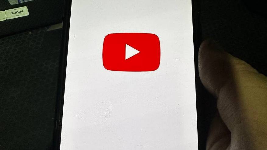 Главная картинка новости: С сегодняшнего дня YouTube разблокируют: россиянам назвали условие