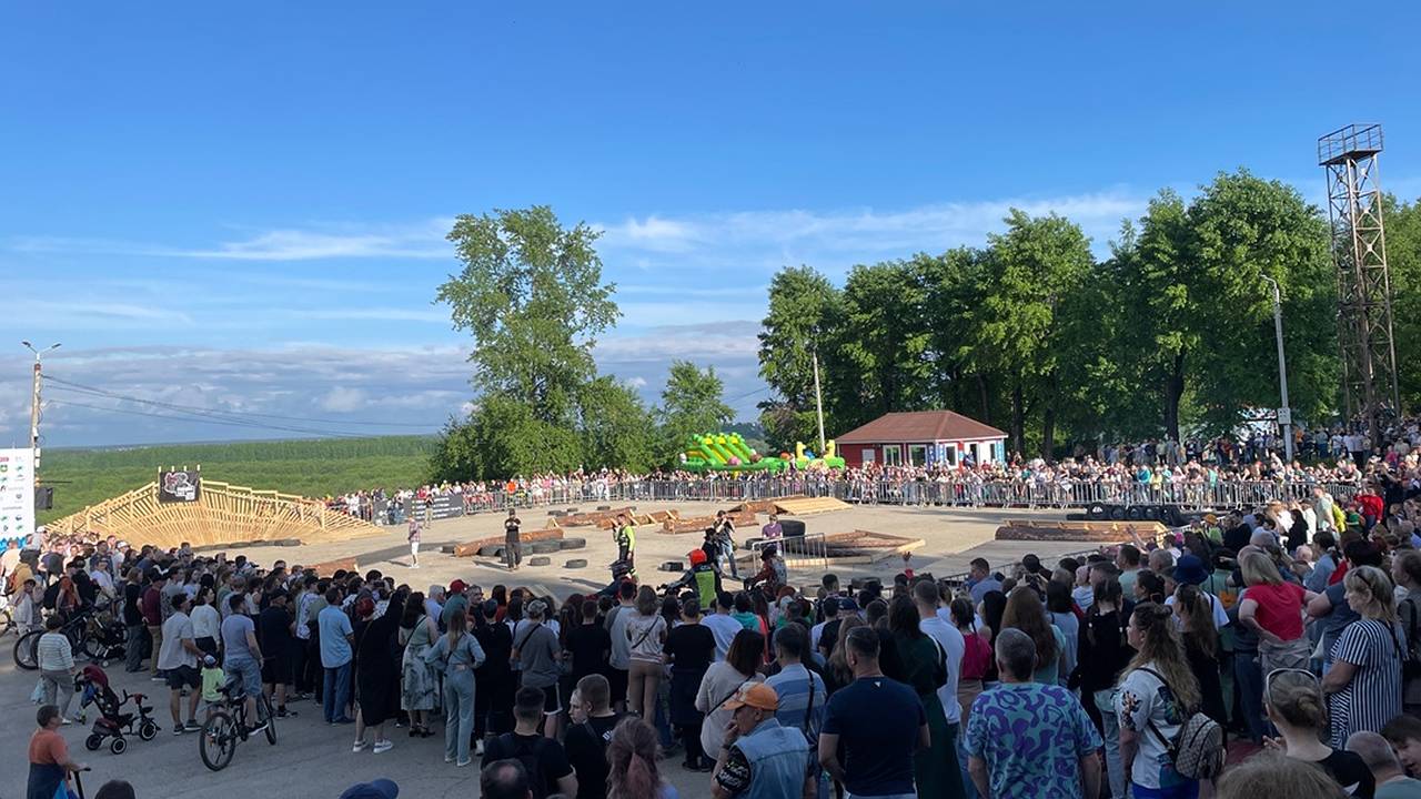 Главная картинка новости: Сыктывкар на 31 мая и 1 июня подготовил мероприятия на любой вкус