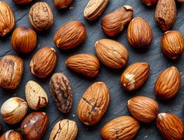 Ученые раскрыли самый полезный орех — не миндаль, не арахис и в три раз полезнее грецкого