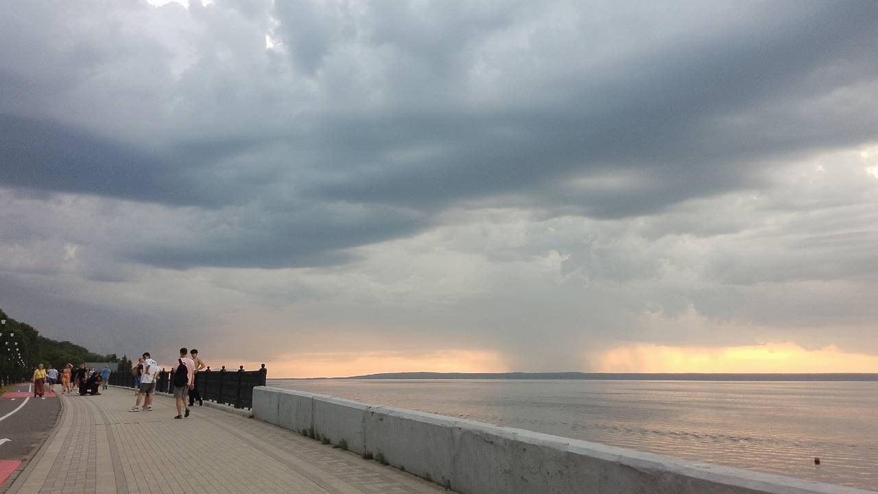 Главная картинка новости: «С 6 июня начнется то, чего не было с 1938 года». Синоптики сказали, что придет