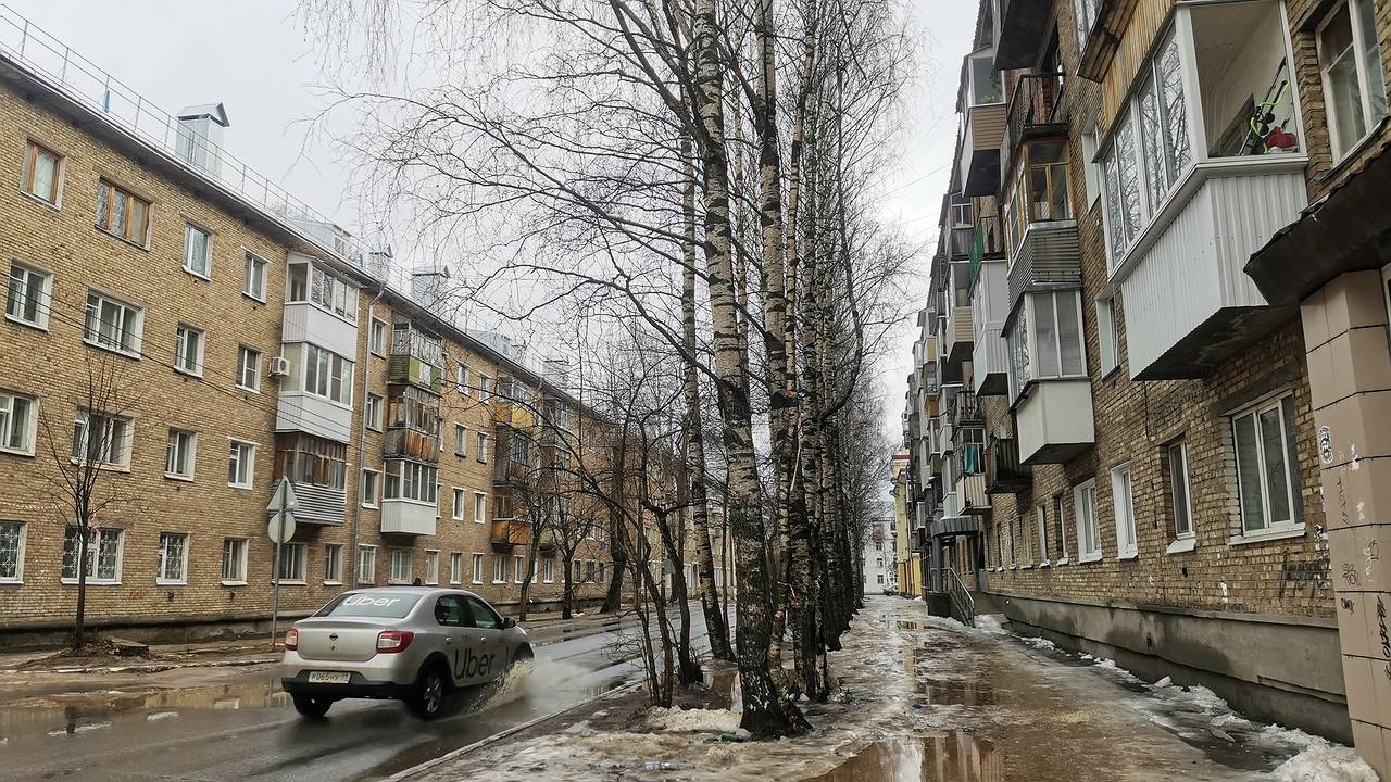 Главная картинка новости: Не ждите тепла: с 9 июня циклон принесет сильное похолодание и дожди в часть регионов