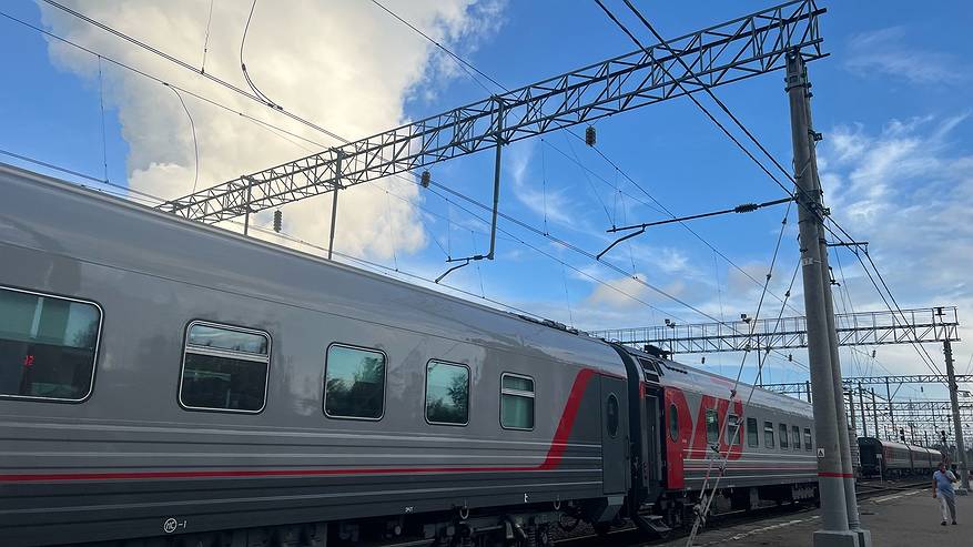 Главная картинка новости: Россиянка выкупила целое купе в поезде РЖД за 50 000 рублей: что ей говорили попутчики — райское путешествие стало сущим адом