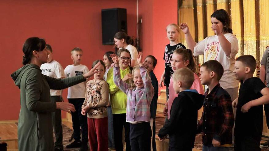 Главная картинка новости: 900 юных сыктывкарцев провели июнь с Национальным театром Коми