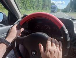 В ГАИ поставили точку в вопросе: до какого возраста разрешено водить машину - пенсионерам сообщили о действующих ограничениях