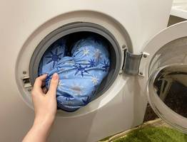 Почему вещи в машинке перестали отстирываться. Оказалось, что большинство хозяек сыпят стиральный порошок не в тот отсек