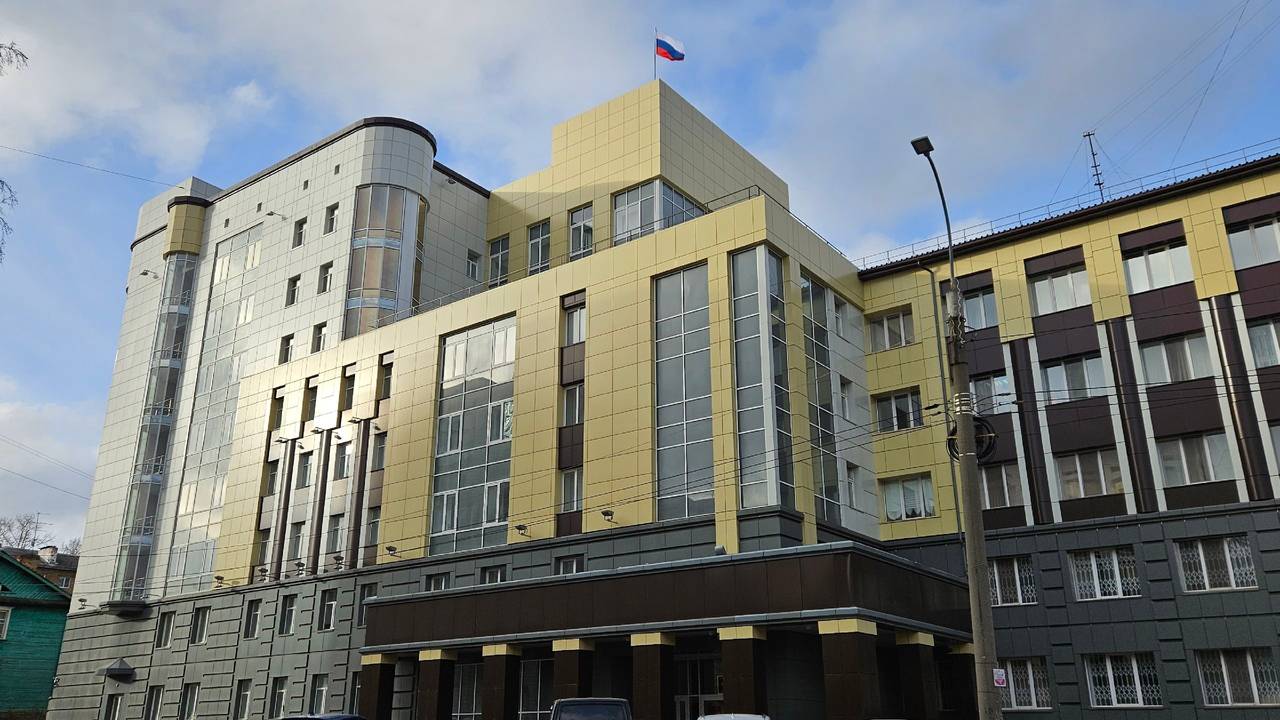 Главная картинка новости: Сыктывкарский «мебельщик» получил 3 года принудительных работ за аферы на 677 тысяч