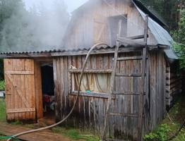 Два пожара за сутки в Коми: дачный дом и баня пострадали из-за печки