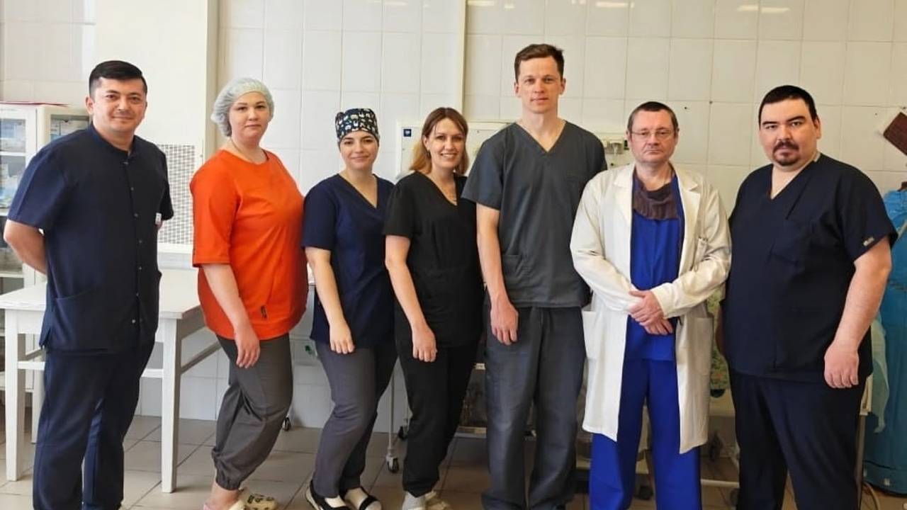 Главная картинка новости: Врачи Заполярья Коми возвращают пациентам подвижность: за год 40 замененных суставов