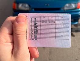 Водители с категорией «В» смогут оформить еще одни права без сдачи экзамена в июле - понадобится всего лишь одна справка