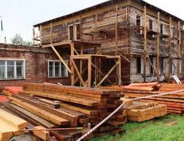 В Коми стройматериалы для реконструкции одной из школ привезли по реке