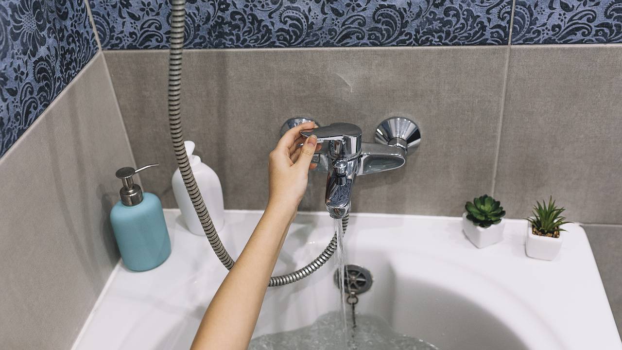 Главная картинка новости: Почему в США и Канаде не пользуются ванной и душем: у них есть третий вариант и он лучше во многом