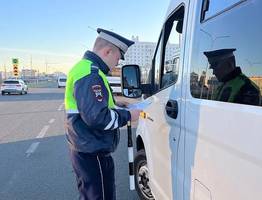 Начиная уже с 12 июля ГАИ будет поголовно штрафовать каждого водителя на 800 рублей за отсутствие этого документа в бардачке