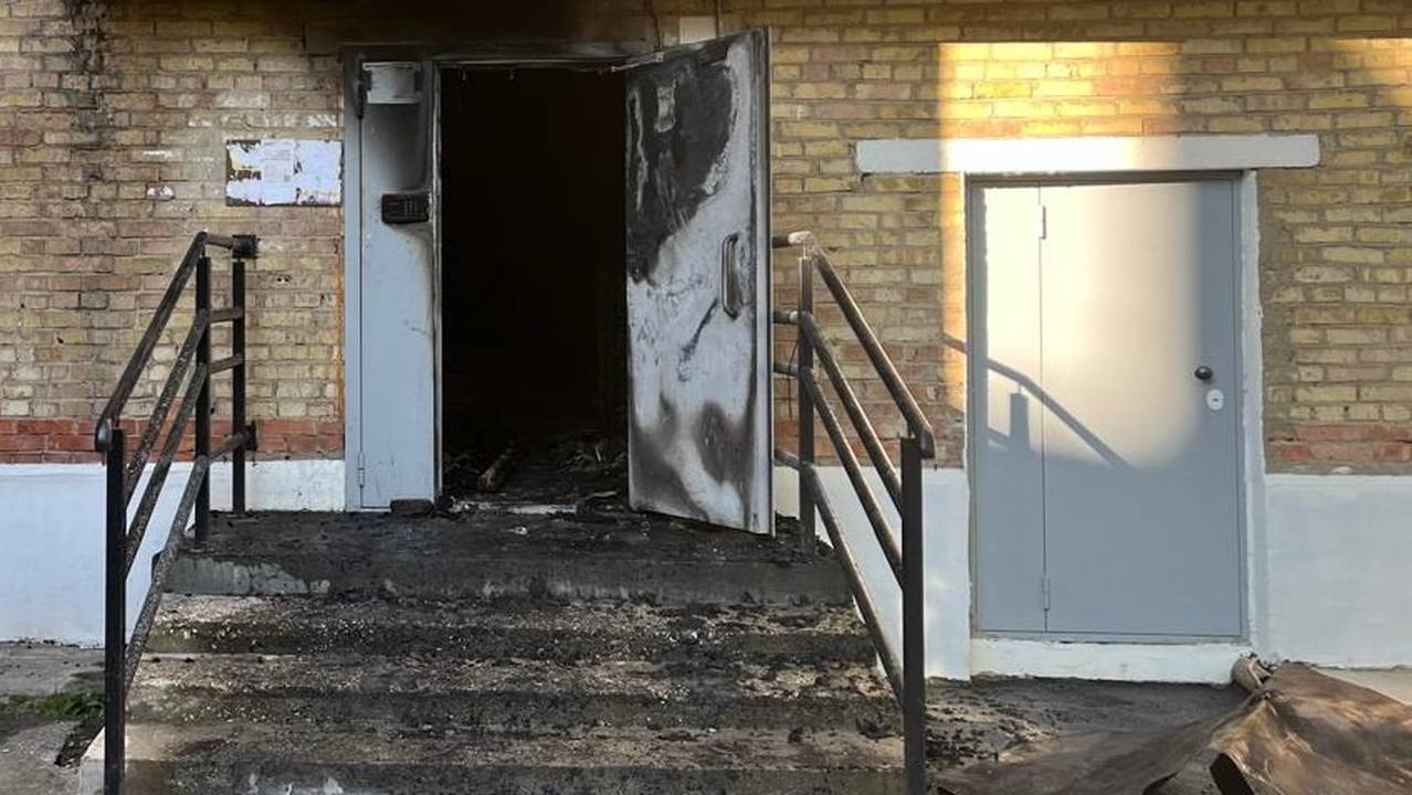 Главная картинка новости: В Коми задержали предполагаемую виновницу пожара, унесшего две жизни