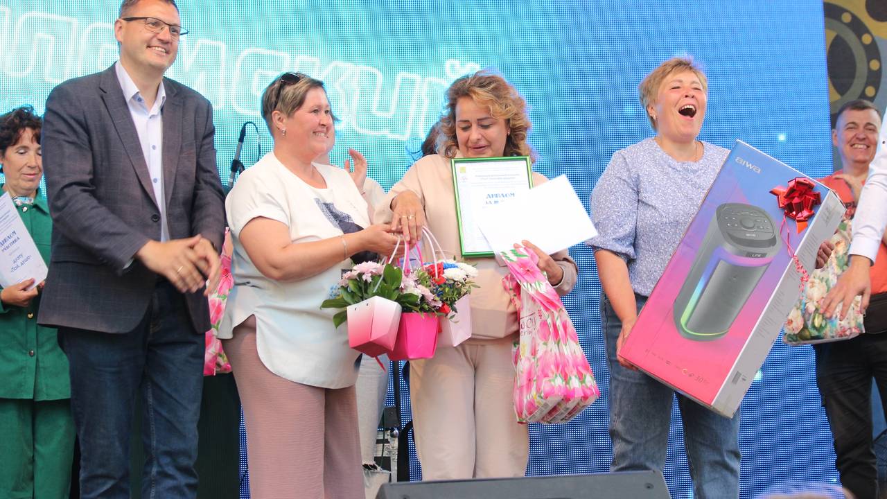 Главная картинка новости: В Коми определили лучших исполнителей на этнопразднике "Лов пу"