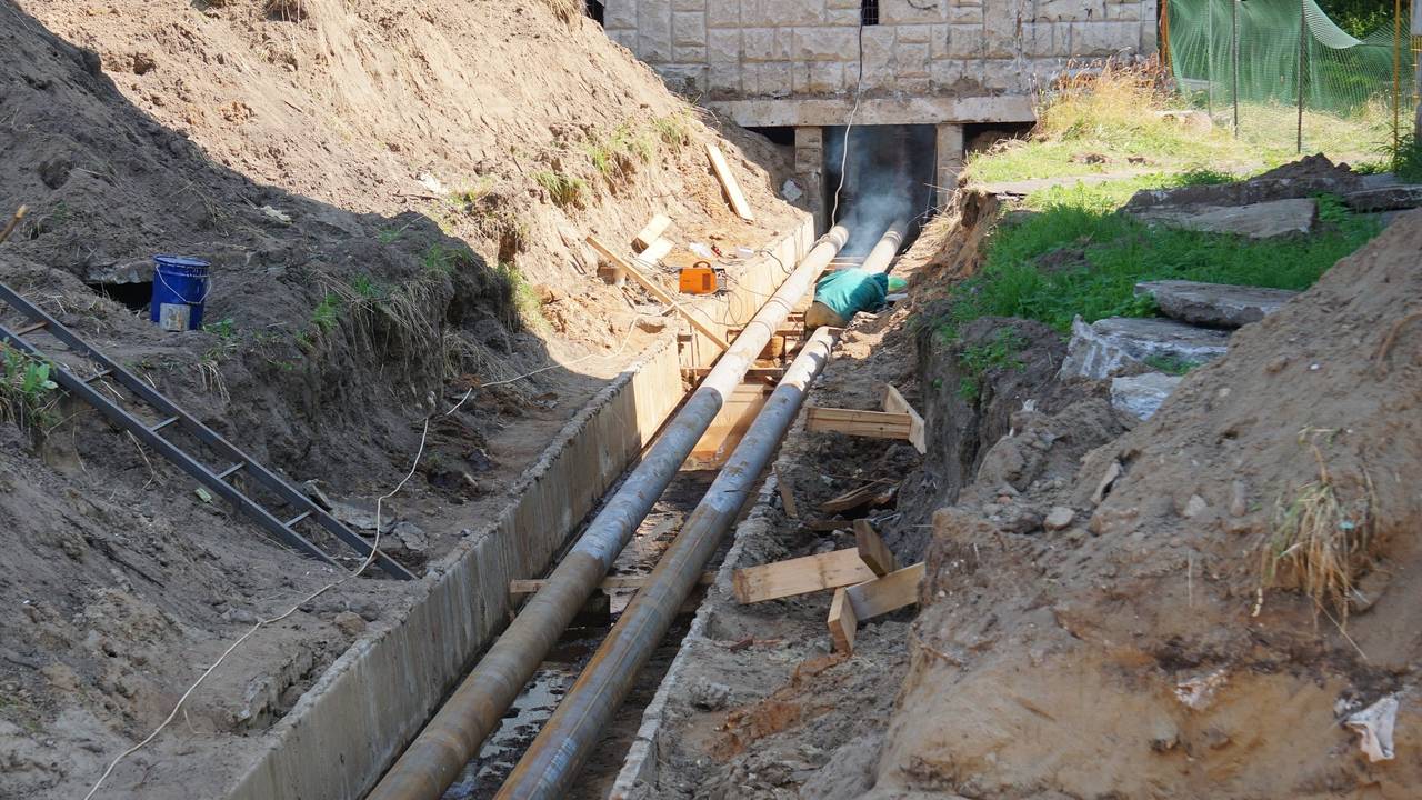 Главная картинка новости: Сыктывкар готовится к зиме: в Эжве модернизируют коммуникации