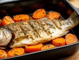 Скупаю килограммы этой копеечной рыбы, делаю вкуснейший обед на всю семью