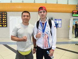 Юный боксер из Коми вернулся в Сыктывкар с серебром с чемпионата Европы