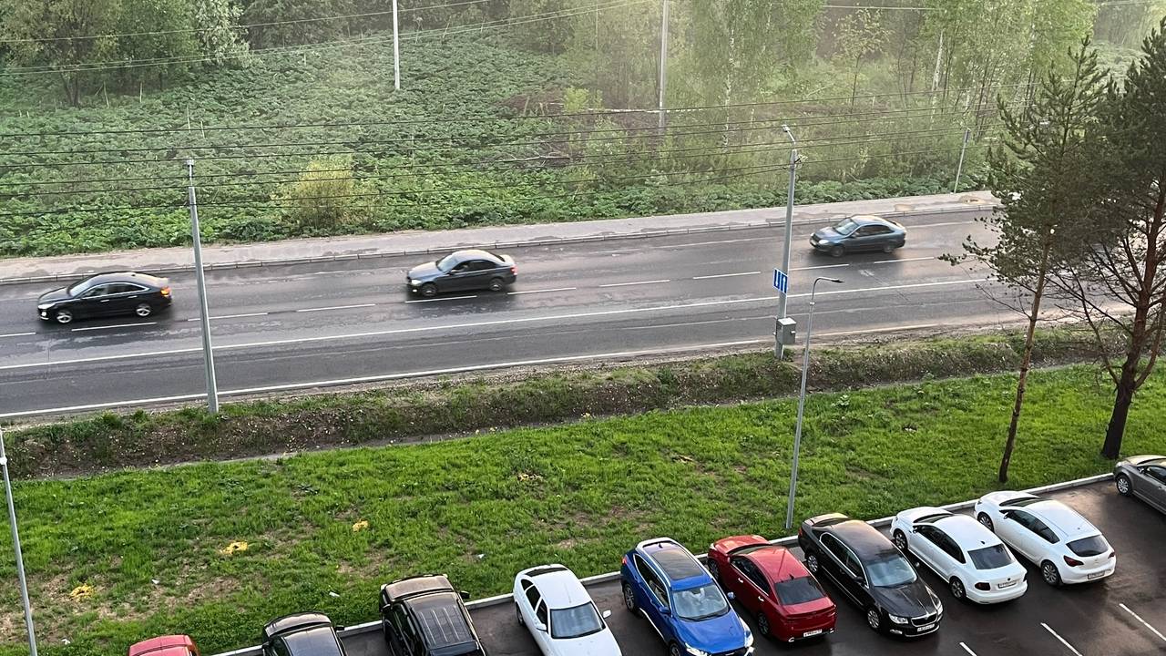 Главная картинка новости: Суд в Коми отменил решение о выделении парковочных мест во дворе многоэтажки