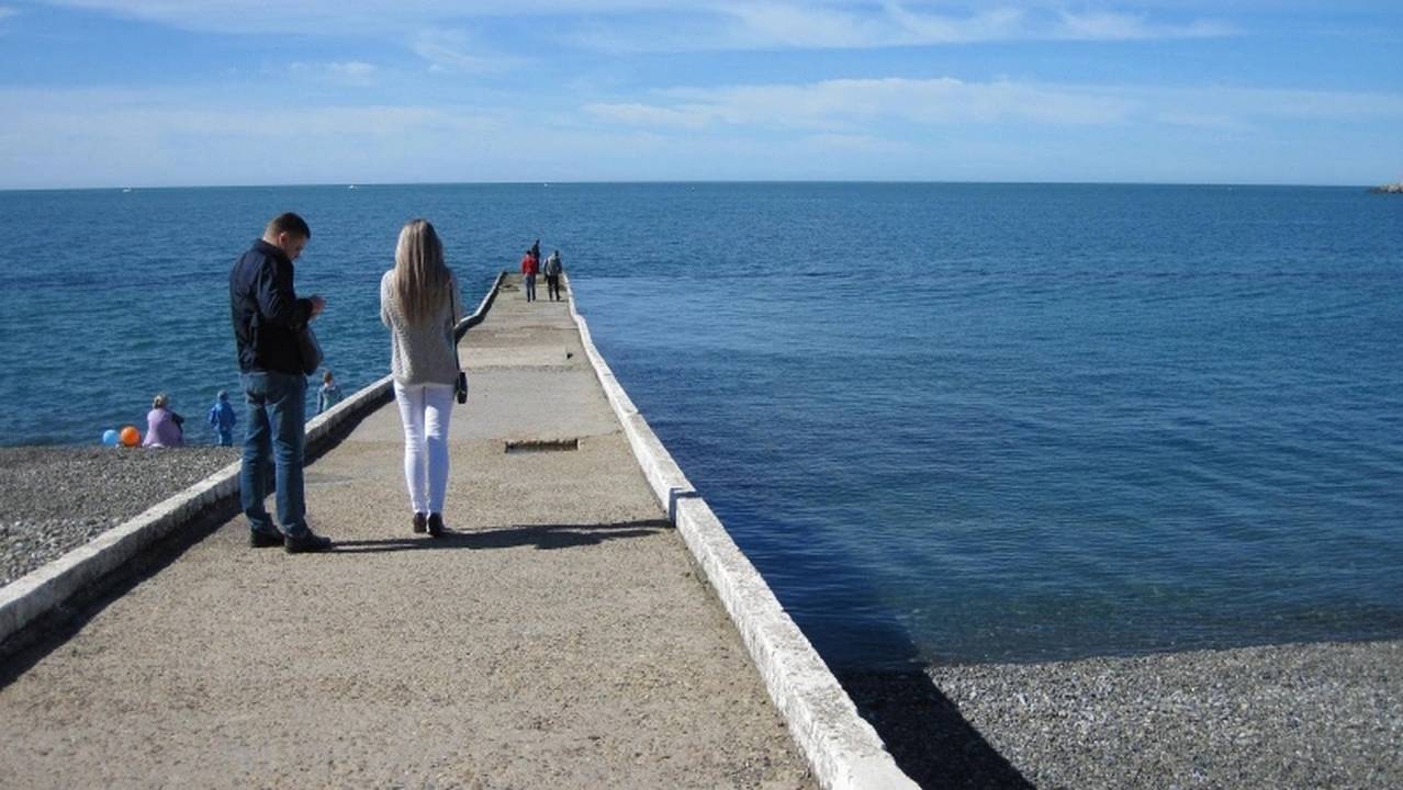 Главная картинка новости: В несколько раз дешевле Турции, а сервис королевский, и море чистое как слеза — 3 курорта-конкурента: экономно на лето