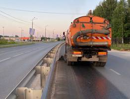 Сыктывкарские коммунальные службы провели ударные выходные под палящим солнцем