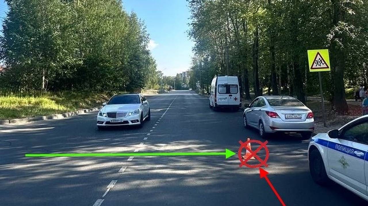 Главная картинка новости: В Сыктывкаре пешеход перебегал дорогу в неположенном месте и попал под колеса машины